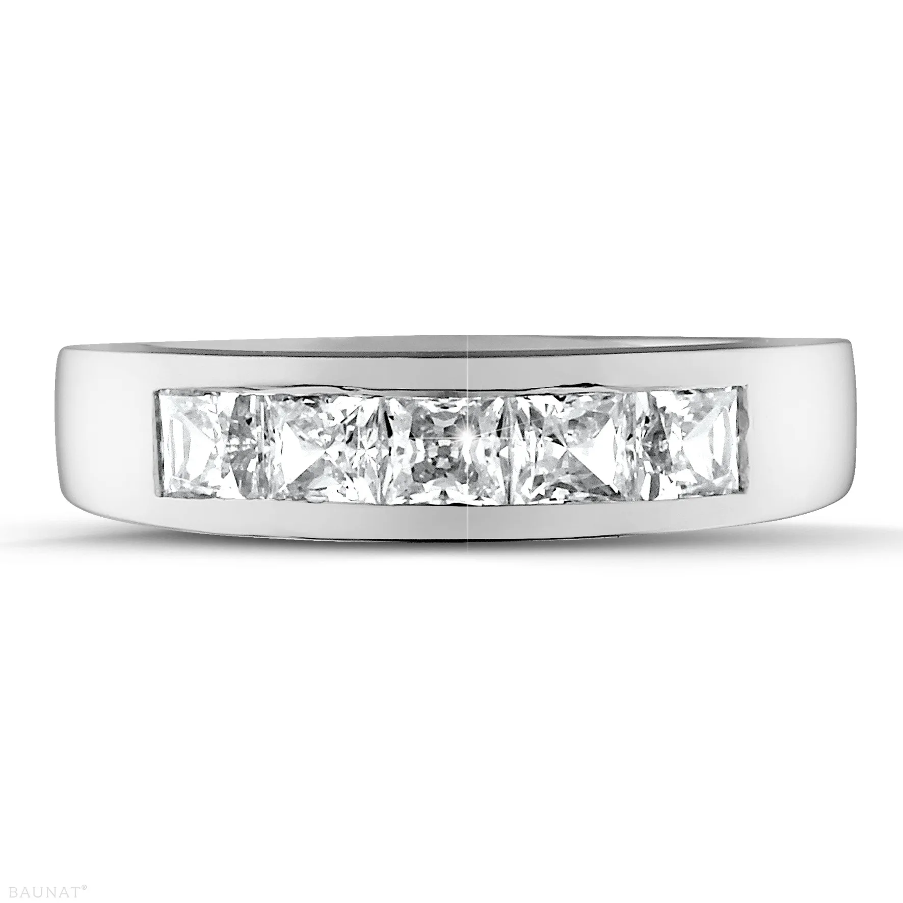 1.35 quilates alianza en platino con diamantes talla princesa 