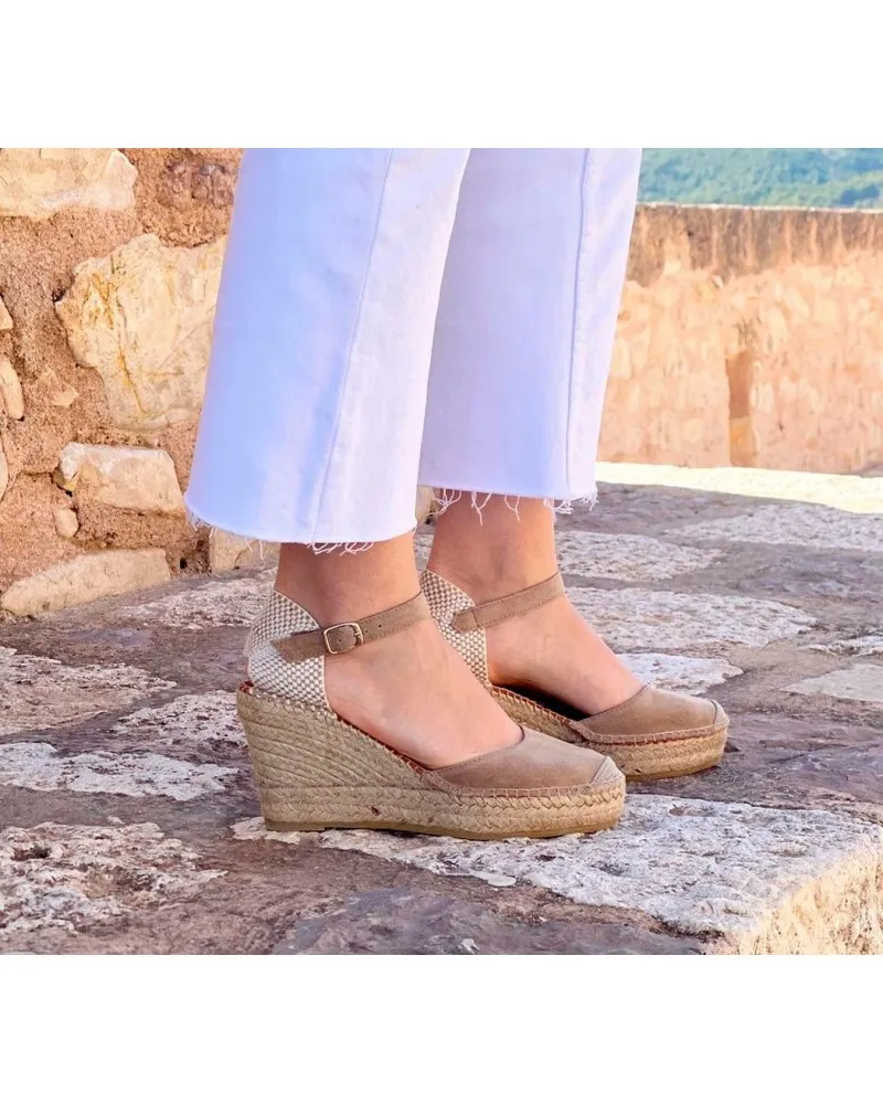 Alpargata valenciana de piel VIGUERA 1743 beige
