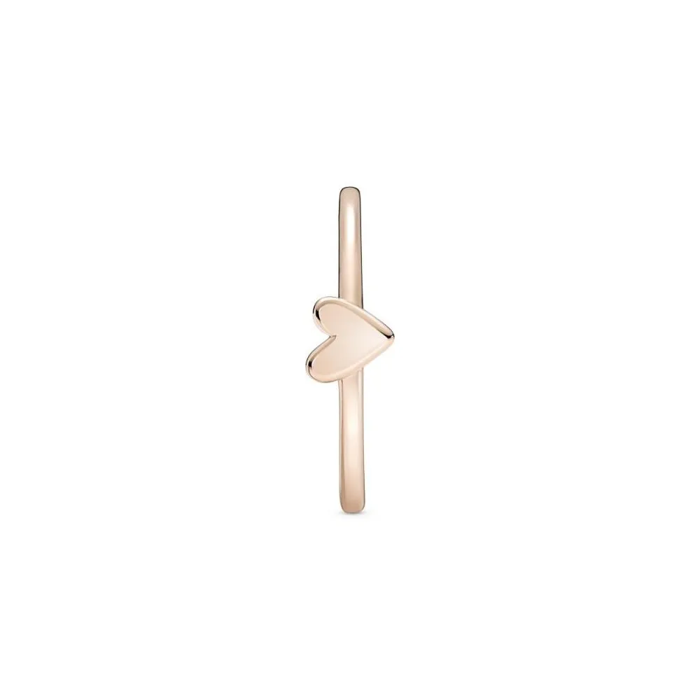 Anillo con un recubrimiento en oro rosa de 14k Corazón A Mano Alzada