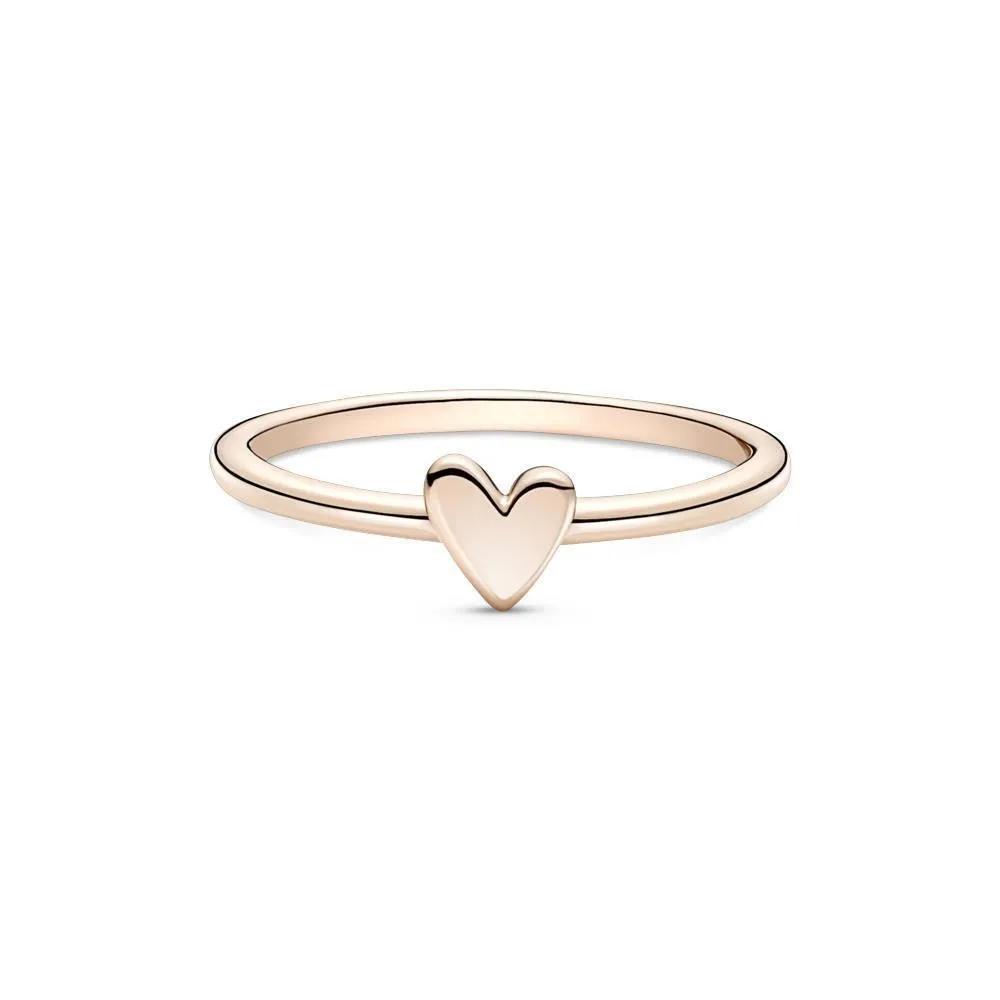 Anillo con un recubrimiento en oro rosa de 14k Corazón A Mano Alzada