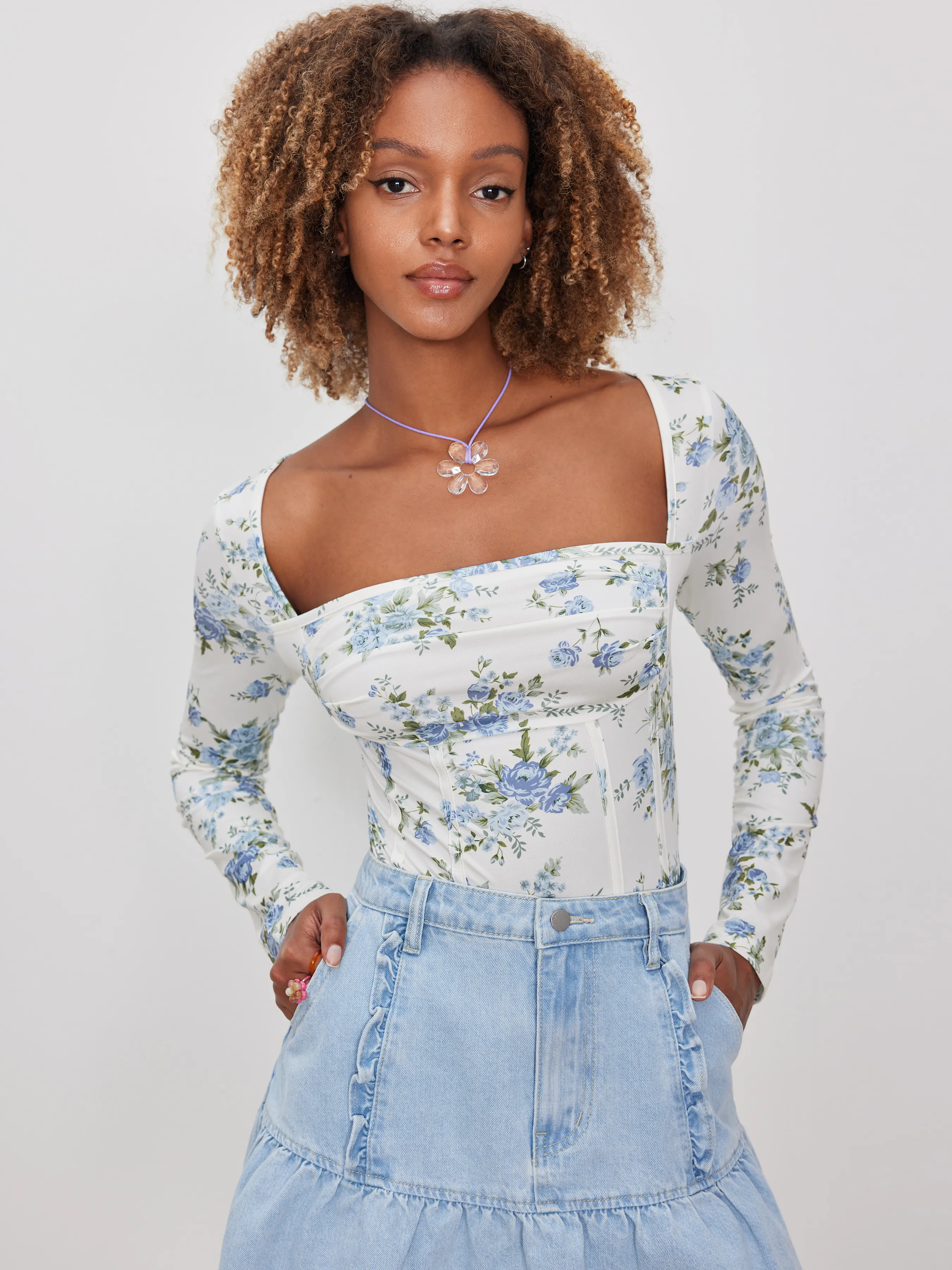 Body con corpiño fruncido de cuello cuadrado y estampado floral