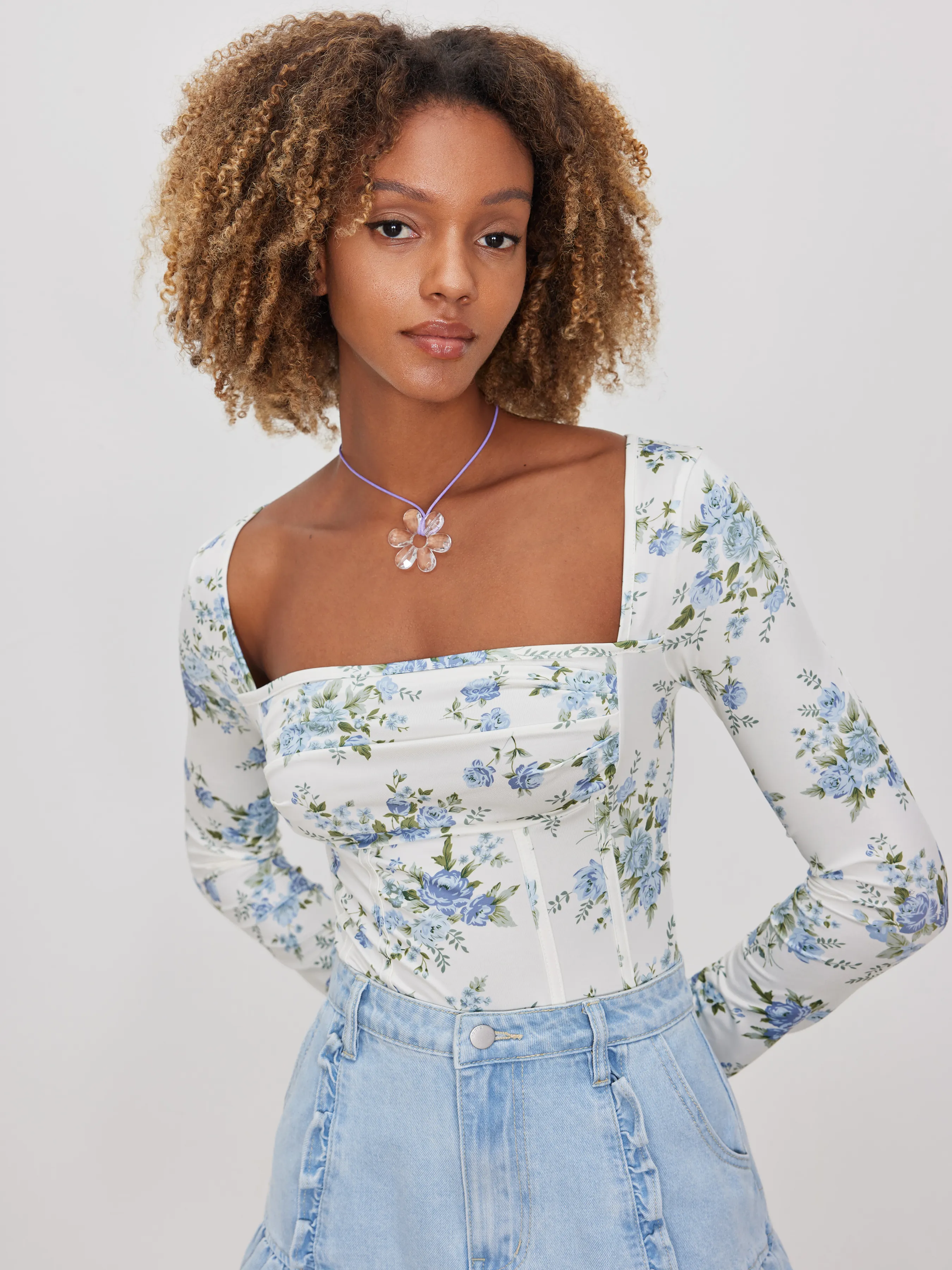 Body con corpiño fruncido de cuello cuadrado y estampado floral