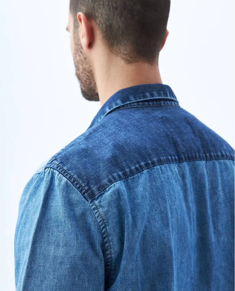 Camisa con bloques de color para hombre
