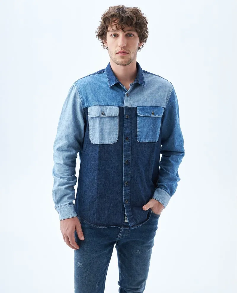 Camisa con bloques de color para hombre