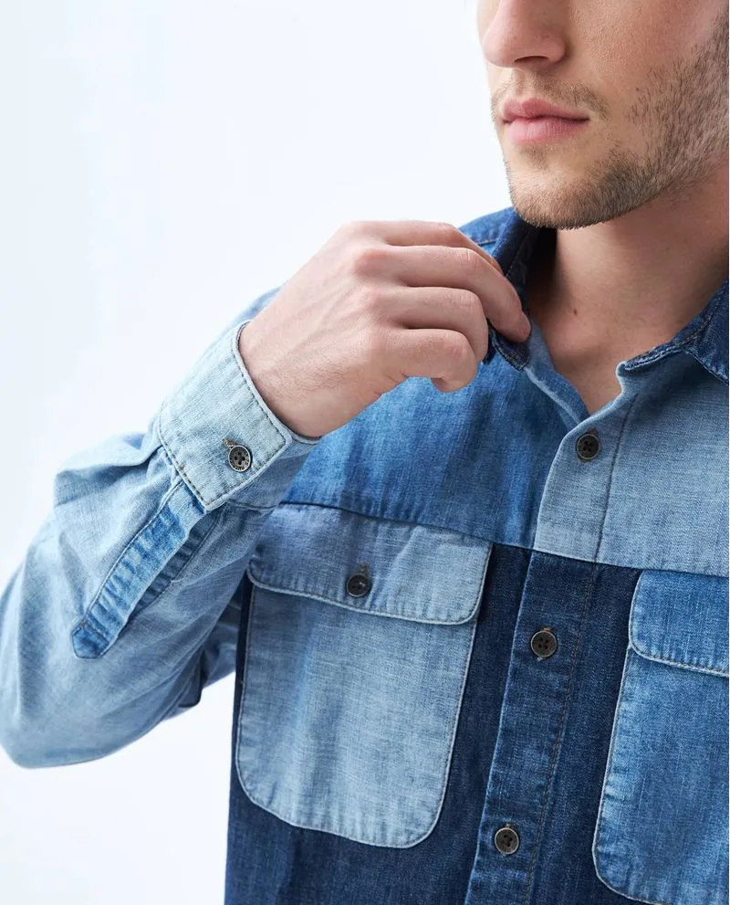 Camisa con bloques de color para hombre