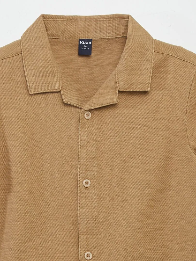 CAMISA LISA DE MANGA CORTA  BEIGE