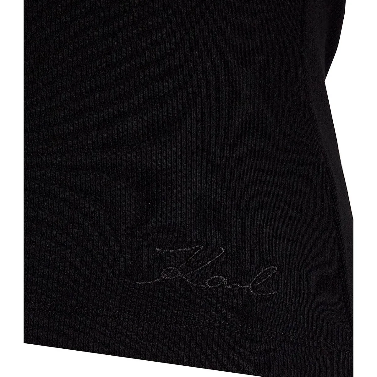  CAMISETA CON LOGO BORDADO