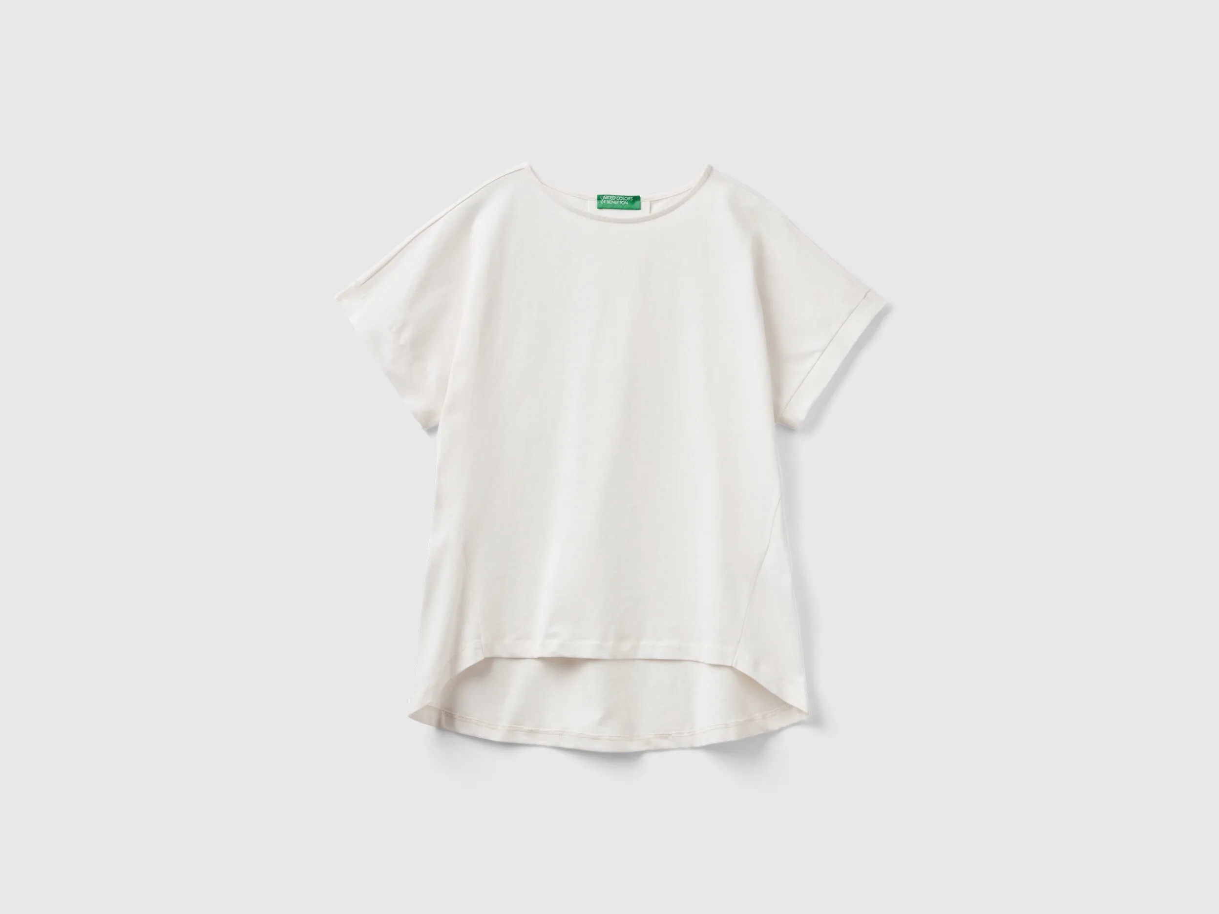 Camiseta con mangas kimono