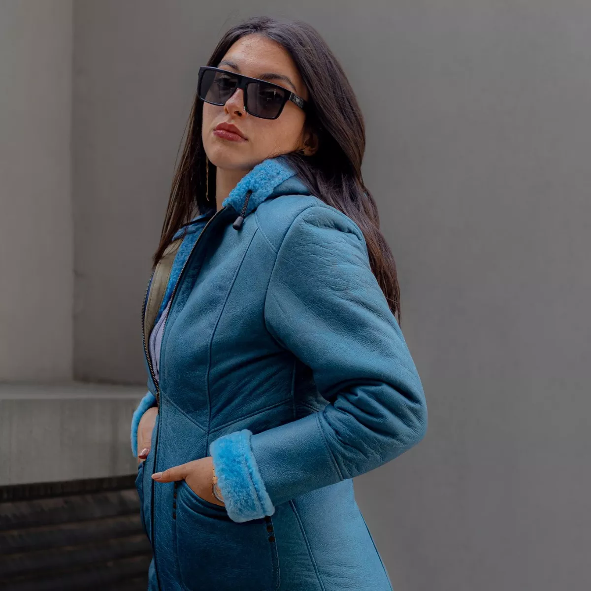 CAMPERA DE CUERO DE OVEJA DE MUJER  MODELO: 300