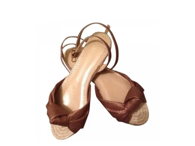 Charlotte Olympia Sandalias marinas Caramelo 