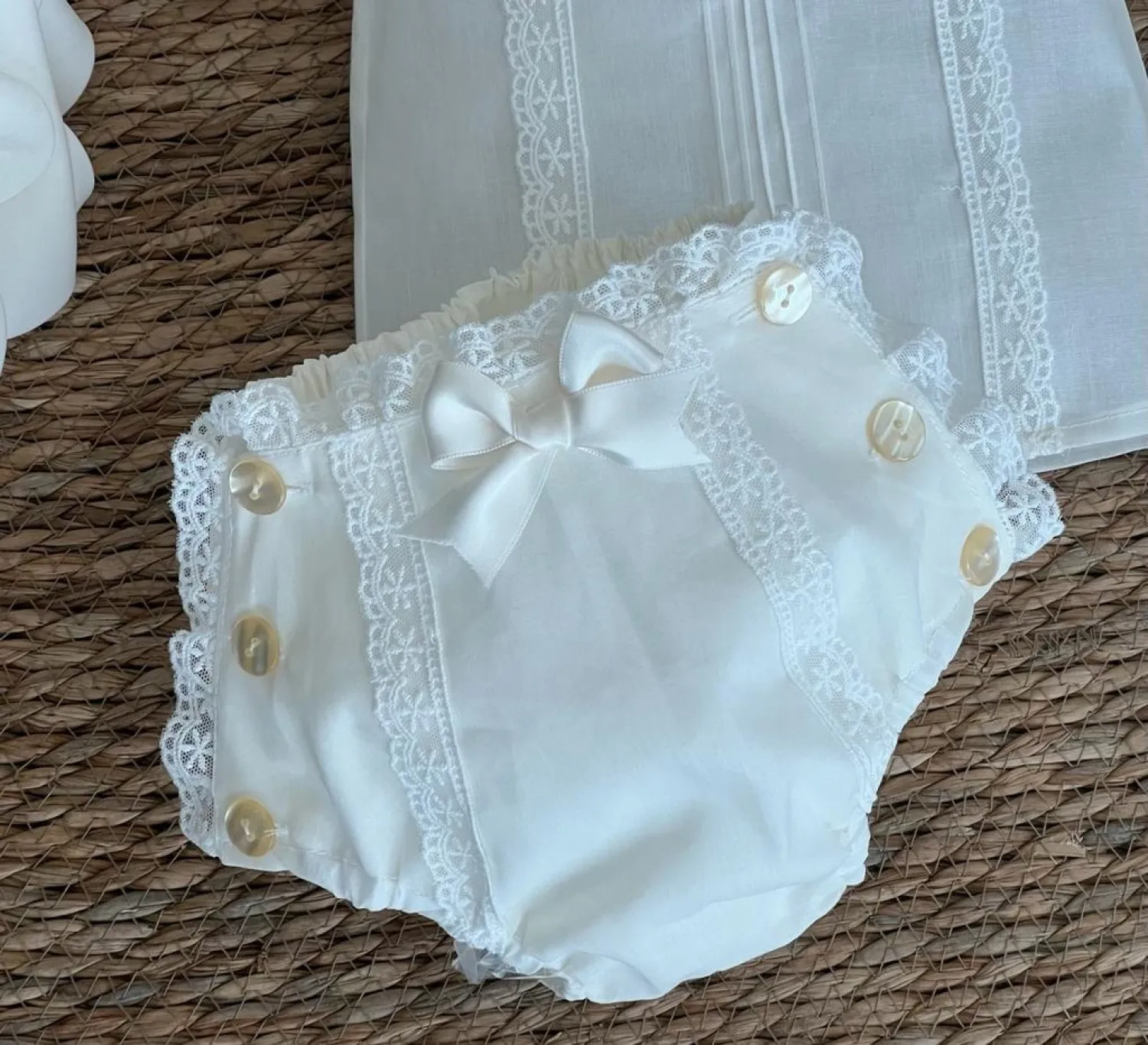 Conjunto hecho a mano. Modelo Duende