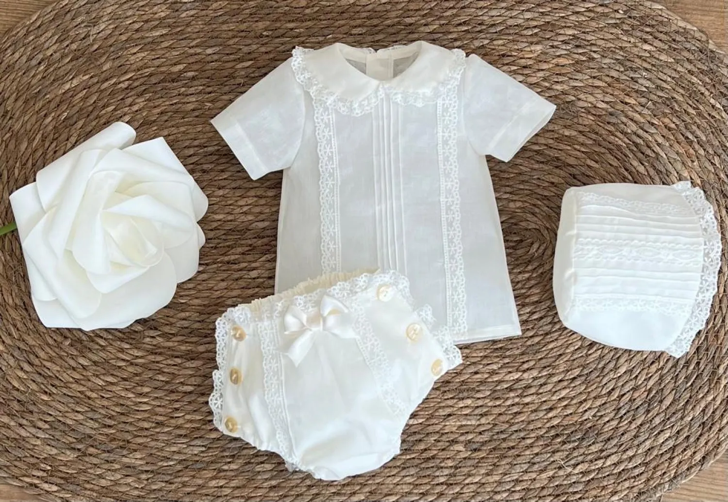 Conjunto hecho a mano. Modelo Duende