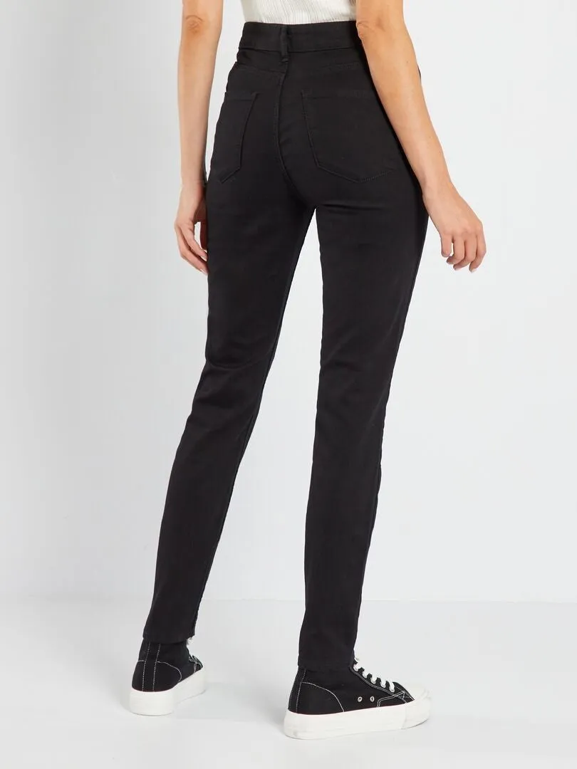 CORTE MUY ENTALLADO/VAQUEROS SKINNY FIT  NEGRO