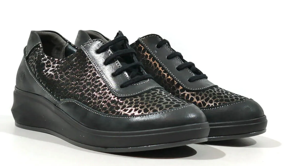 Deportivos confort para mujer con print leopardo