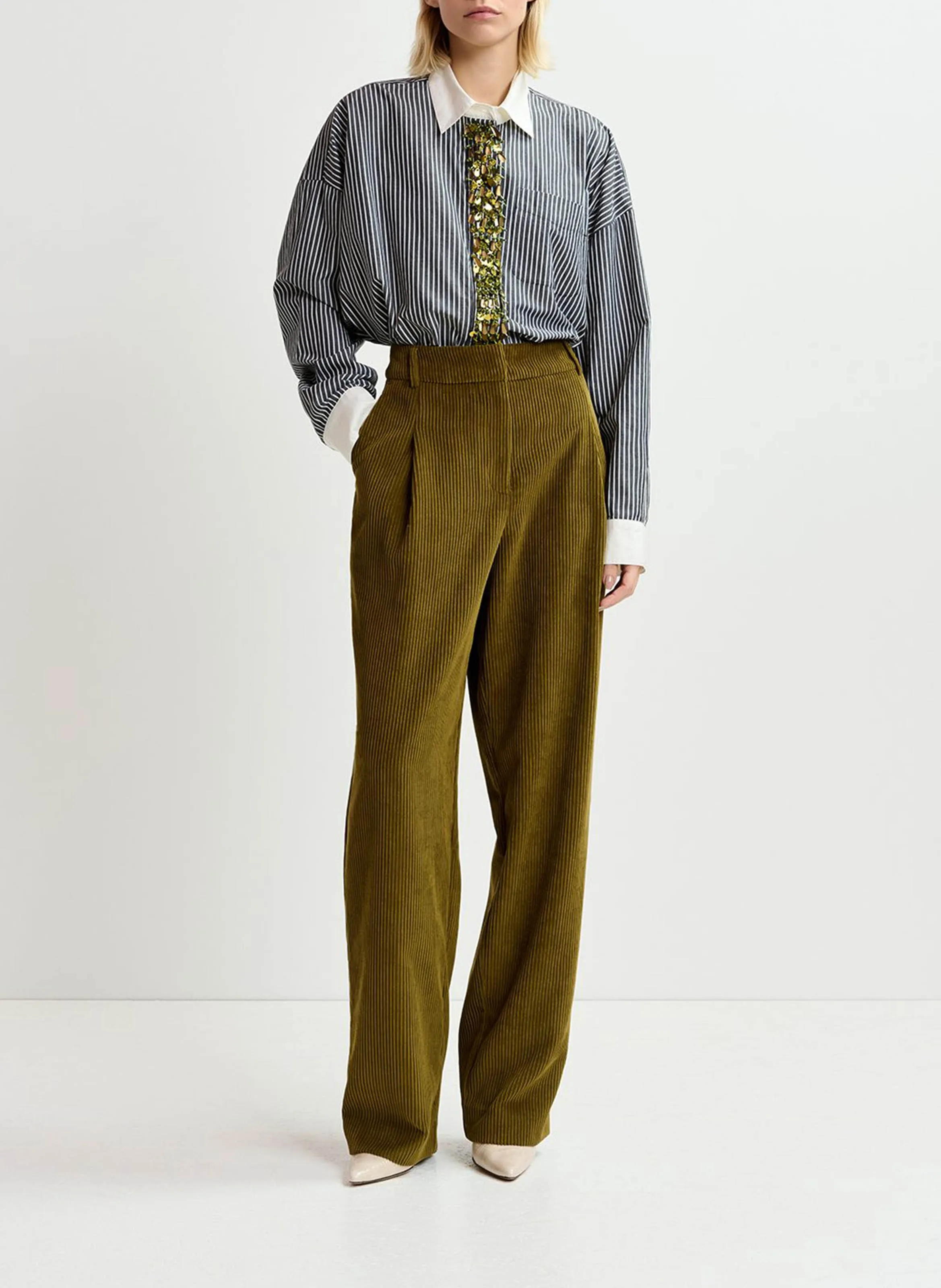 ESSENTIEL ANTWERP GAIL  CAMISA DE ALGODóN CON CUELLO CLáSICO EN NEGRO