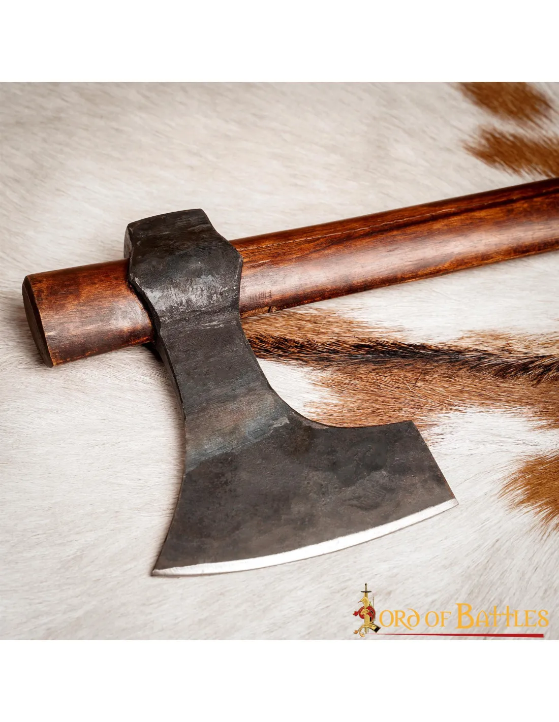 Hacha barbuda vikinga forjada a mano