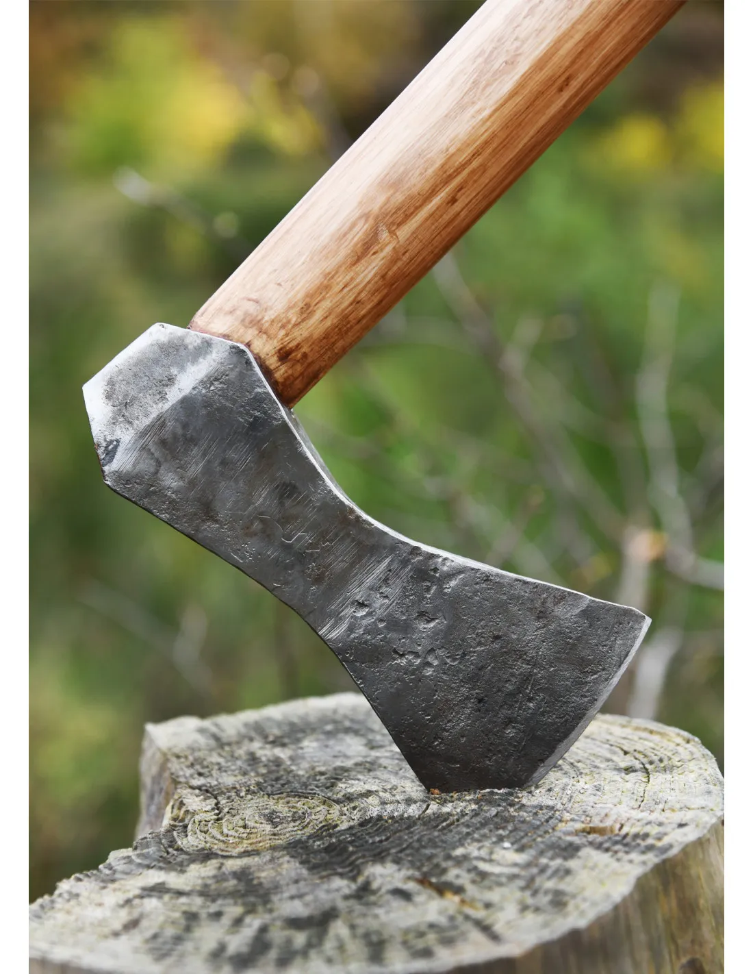 Hacha Vikinga en acero forjado a mano, tipo K (60 cm.)