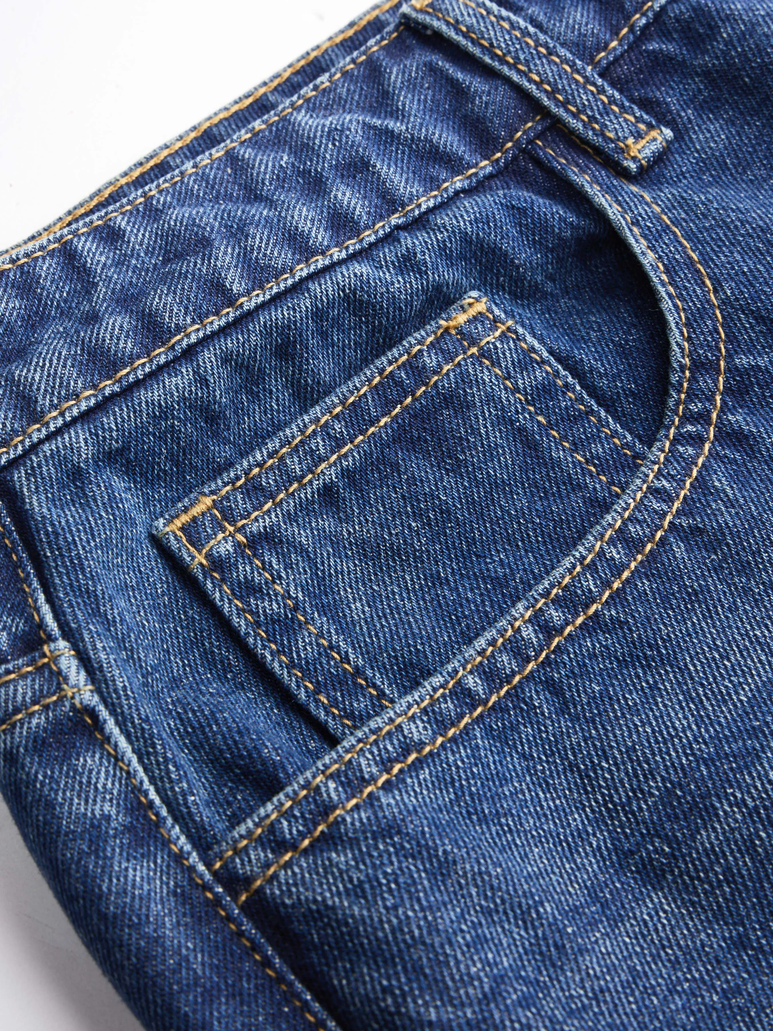  Jeans de pierna ancha con gráfico de colocación de cintura media de denim Curvy