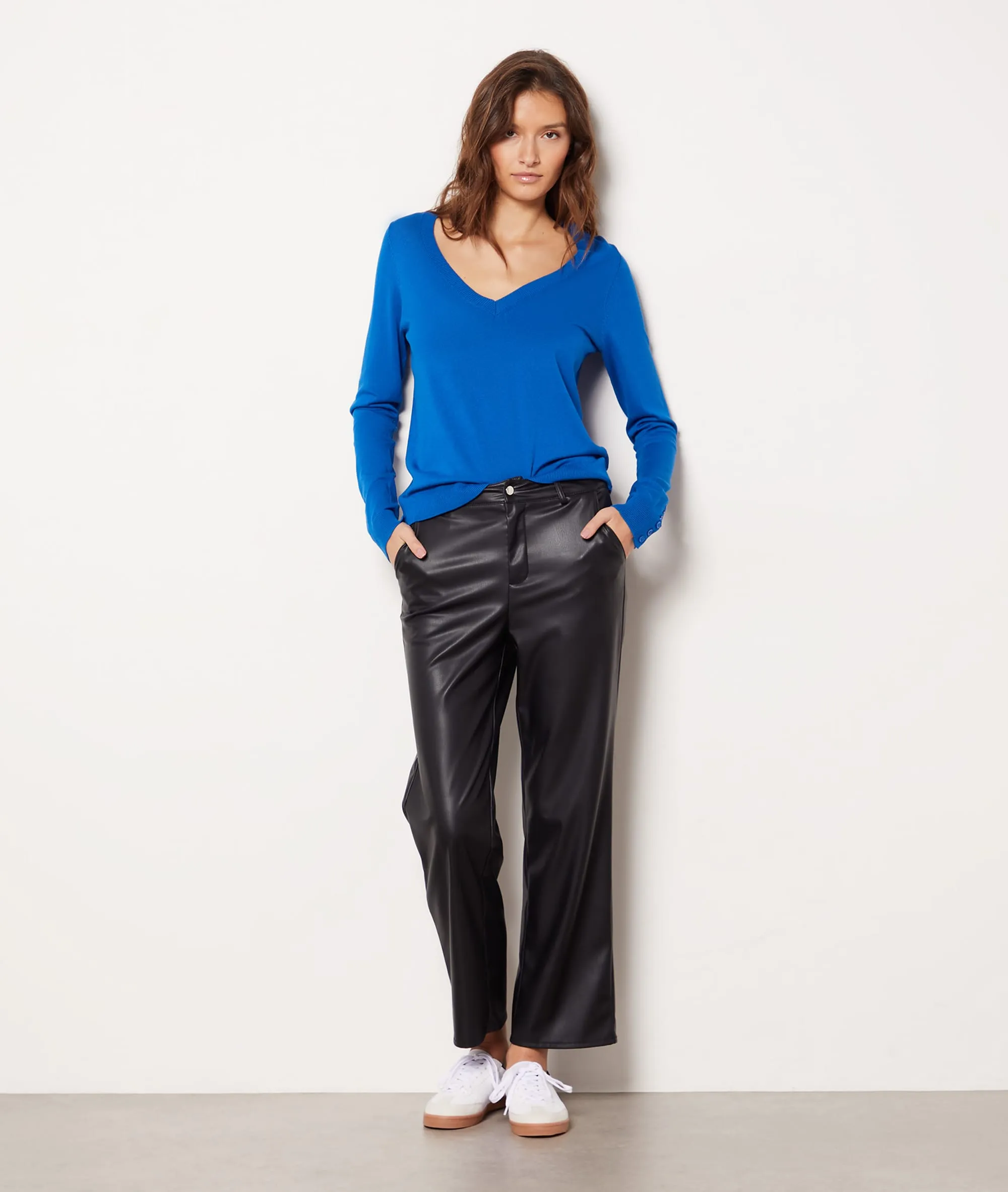 JERSEY ESCOTE EN V CRISS BLEU ROYAL  ETAM