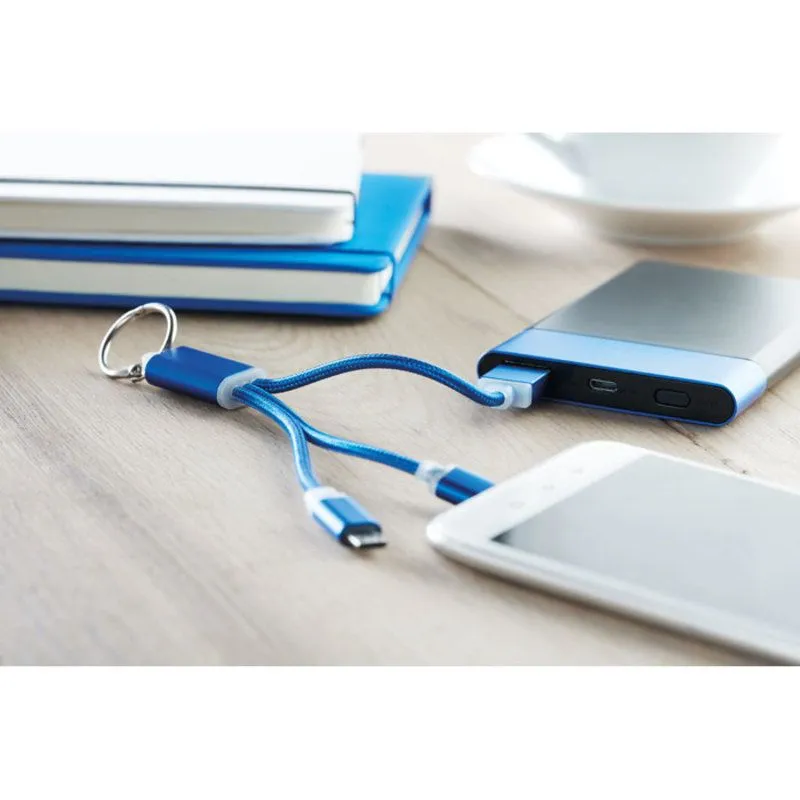 Llavero con set de cables promocional