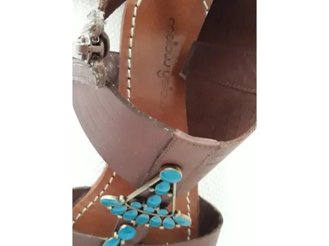Mellow Yellow Sandalias Castaño 