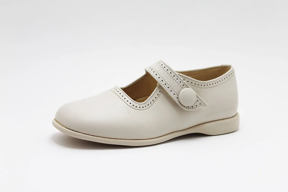 Merceditas beige botón decorativo suela goma niña