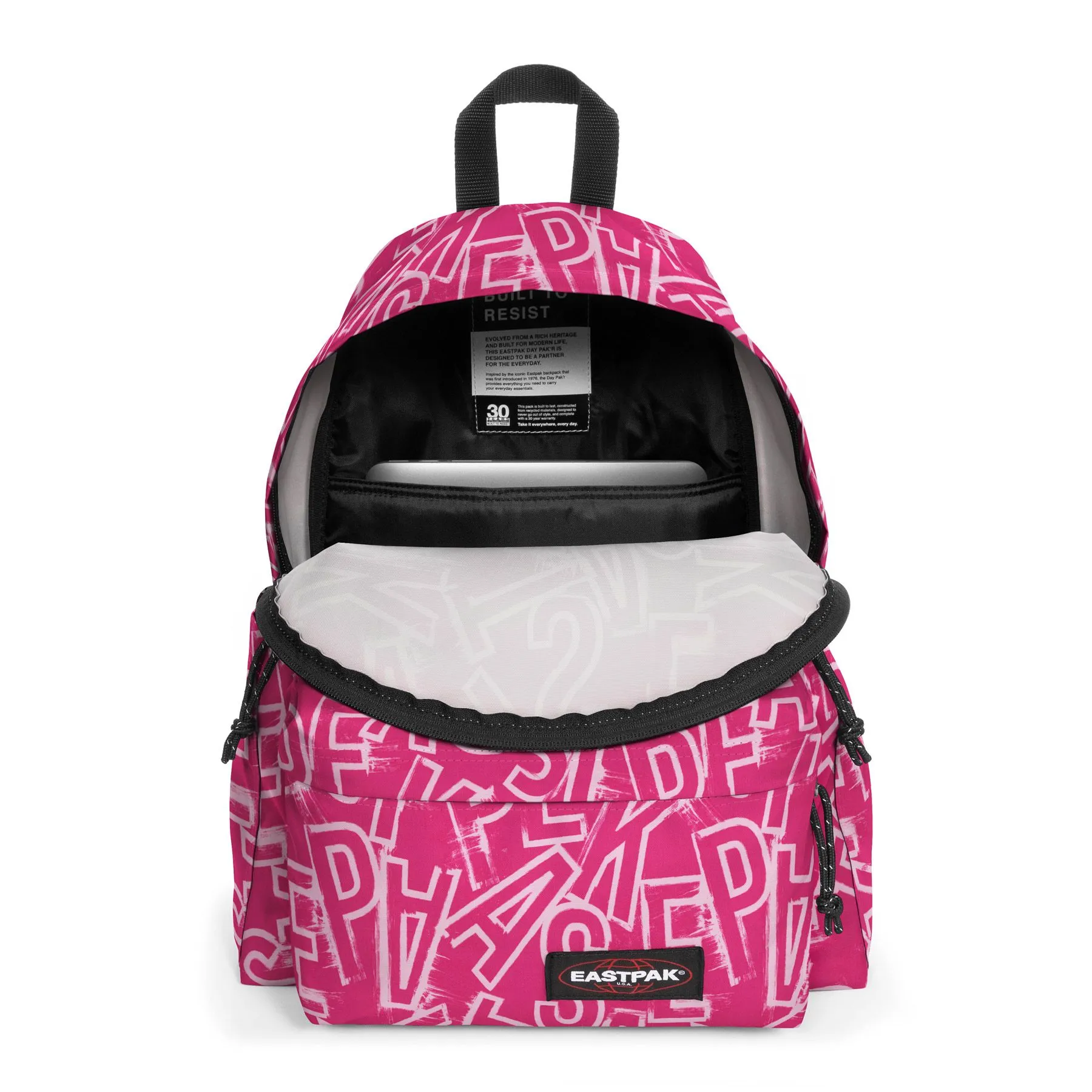 MOCHILA EASTPAK DAY PAK’R EK0A5BG42O2 24 L CON BOLSILLO ORDENADOR EP LETTERROSA ESTAMPADA