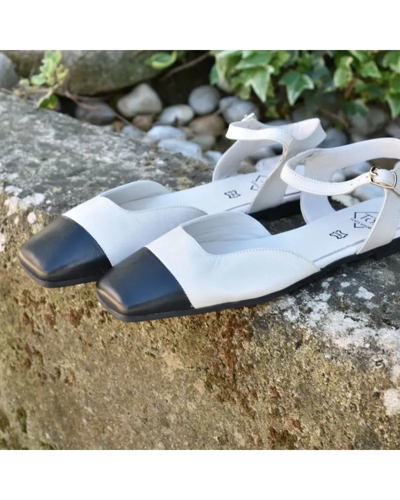 Mule de piel blanco y negro TOP3shoes 23358
