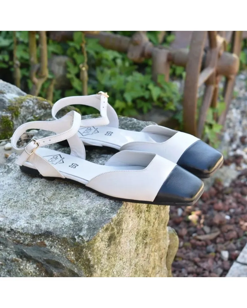 Mule de piel blanco y negro TOP3shoes 23358