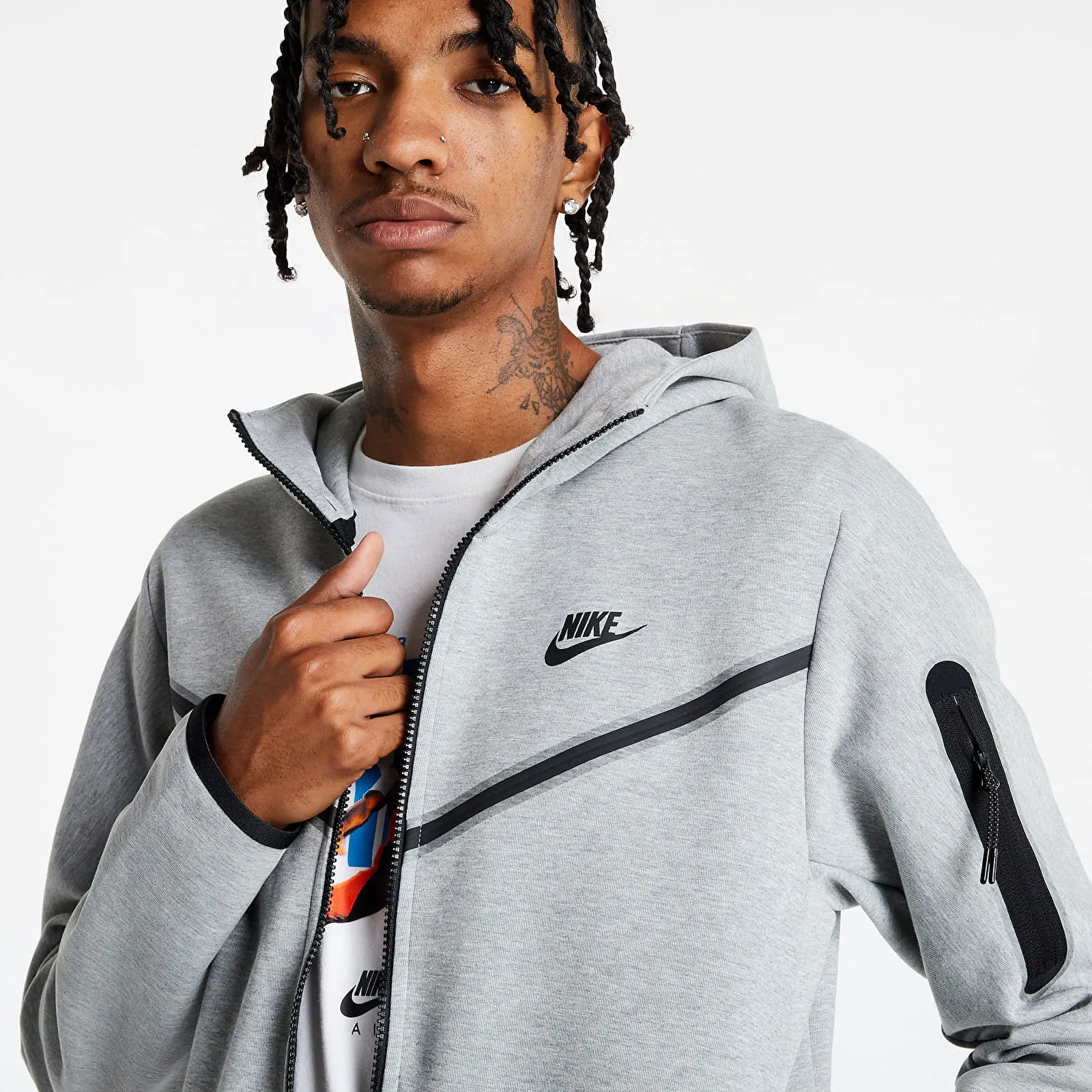 NIKE TECH FLEECE FULLZIP HOODIE
