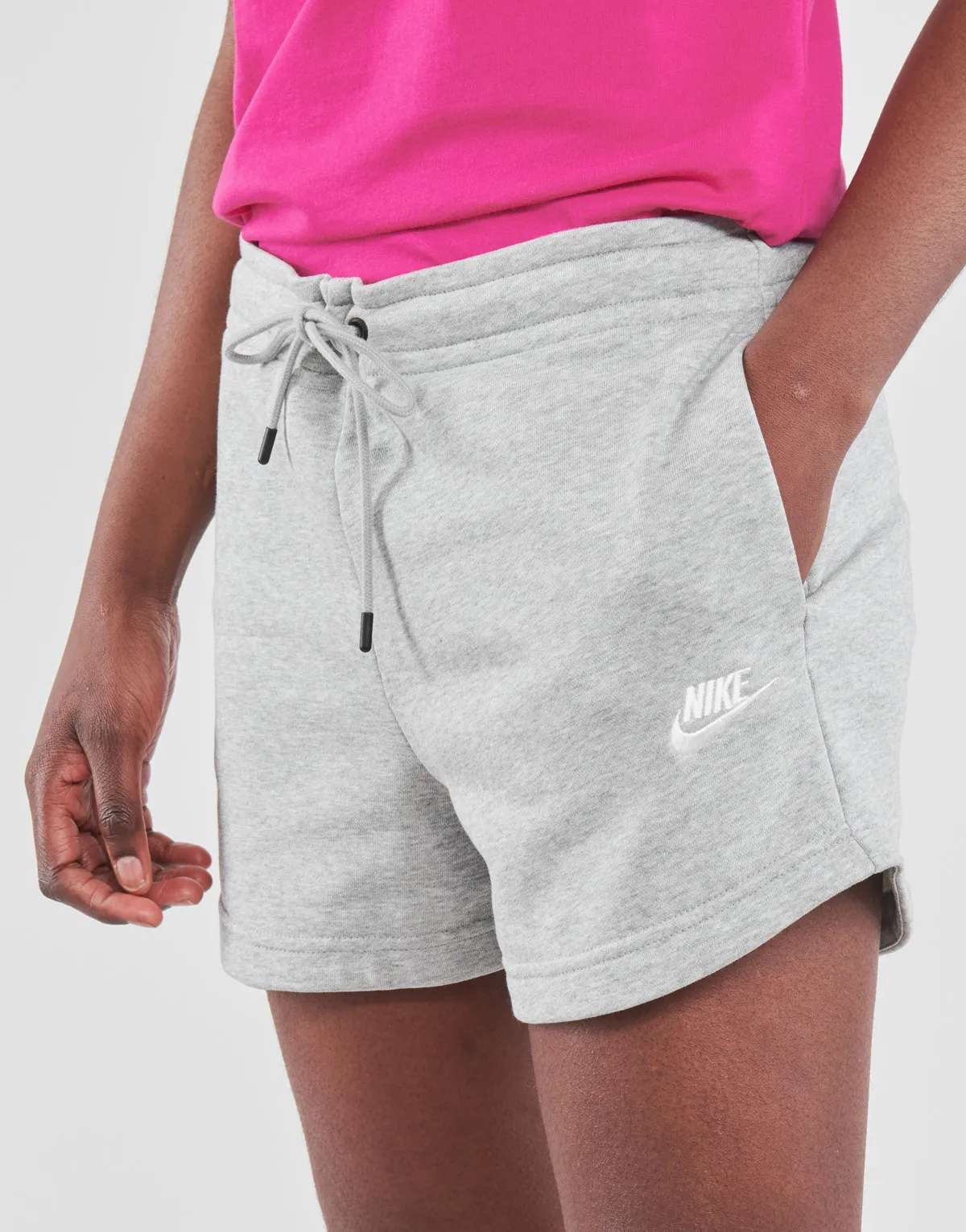 NSESSNTL FLC HR SHORT FT