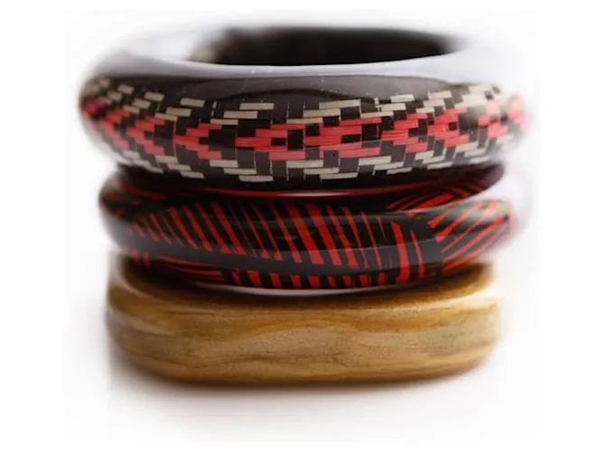 Otras joyas Autre Marque Alfonso Mendoça, brazaletes de lujo hechos a mano en colombia. Negro Roja Dorado 