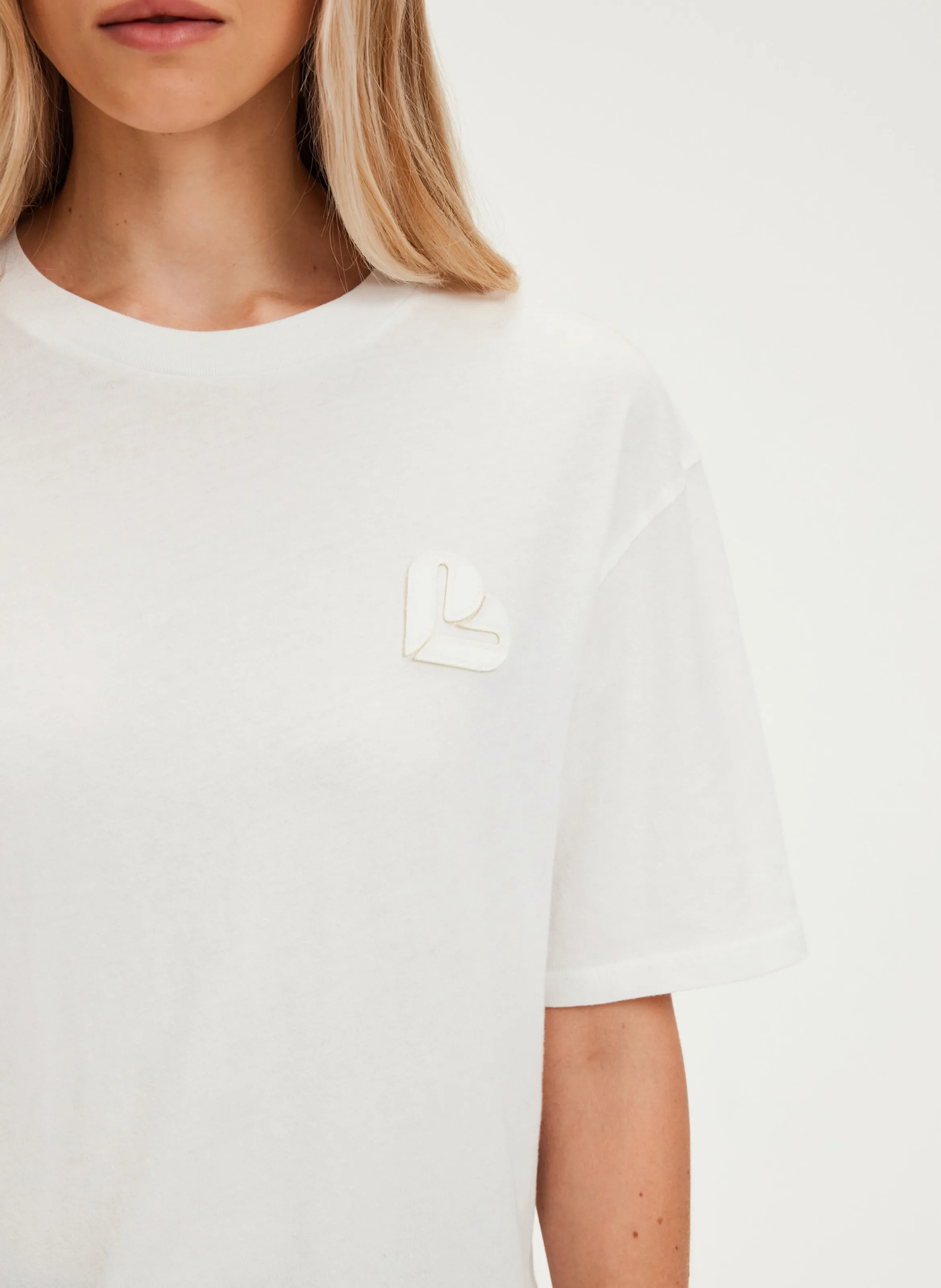 PABLO AVRIL  CAMISETA RECTA DE ALGODóN CON CUELLO REDONDO EN BLANCO