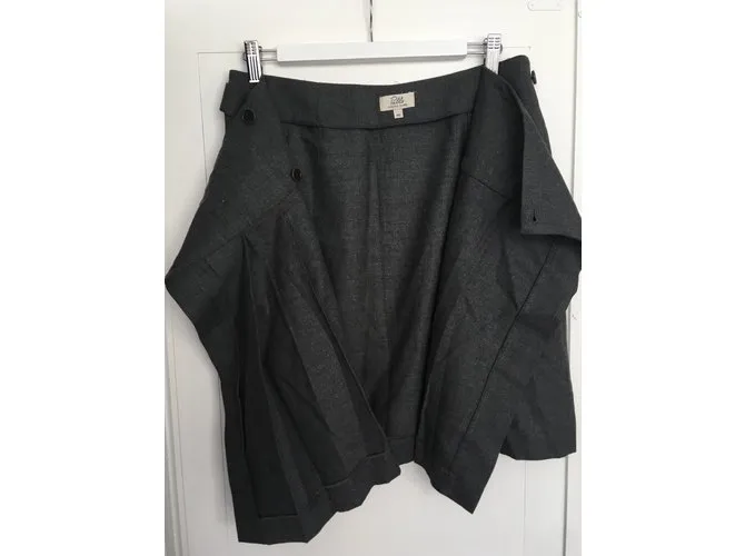 Pablo De Gerard Darel Afueras Gris 