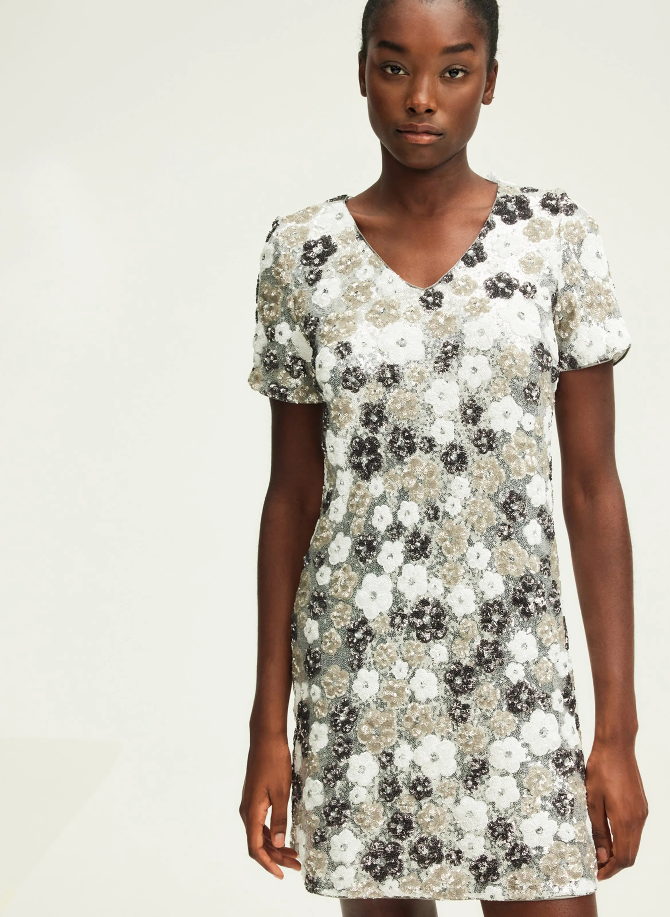 PABLO SIDRA  VESTIDO CORTO METALIZADO CON FLORES EN GRIS