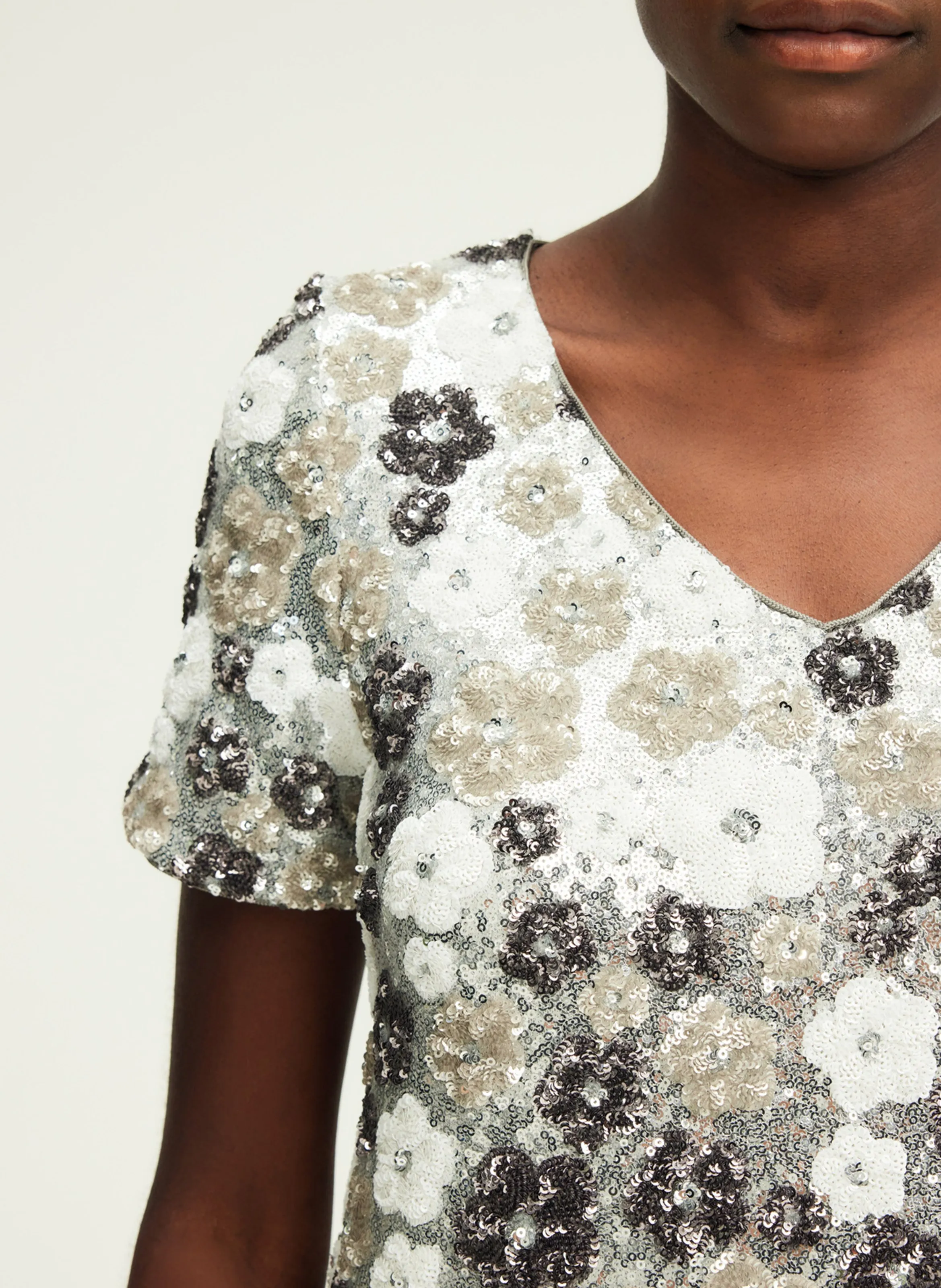 PABLO SIDRA  VESTIDO CORTO METALIZADO CON FLORES EN GRIS