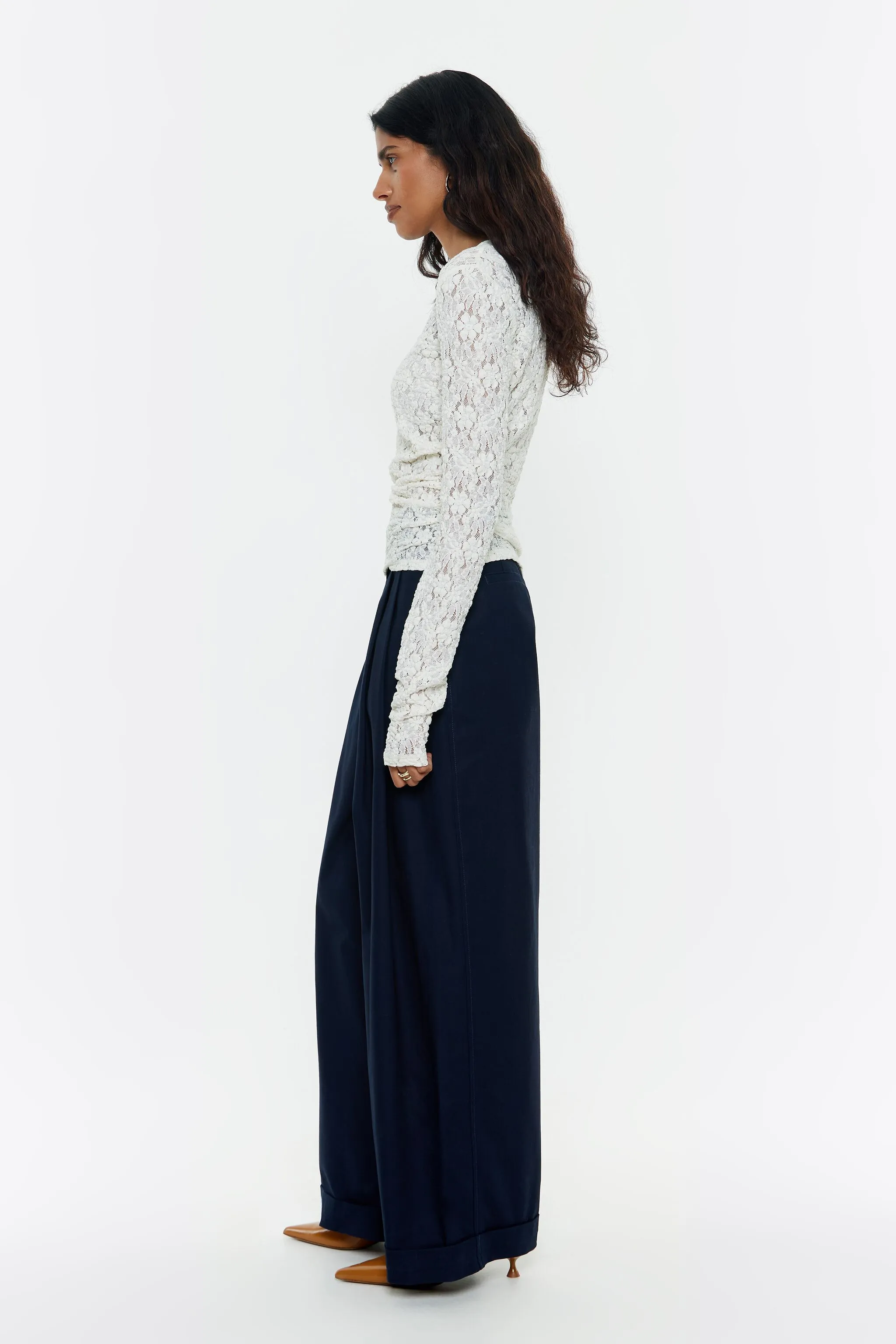Pantalón campana pinzas azul marino
