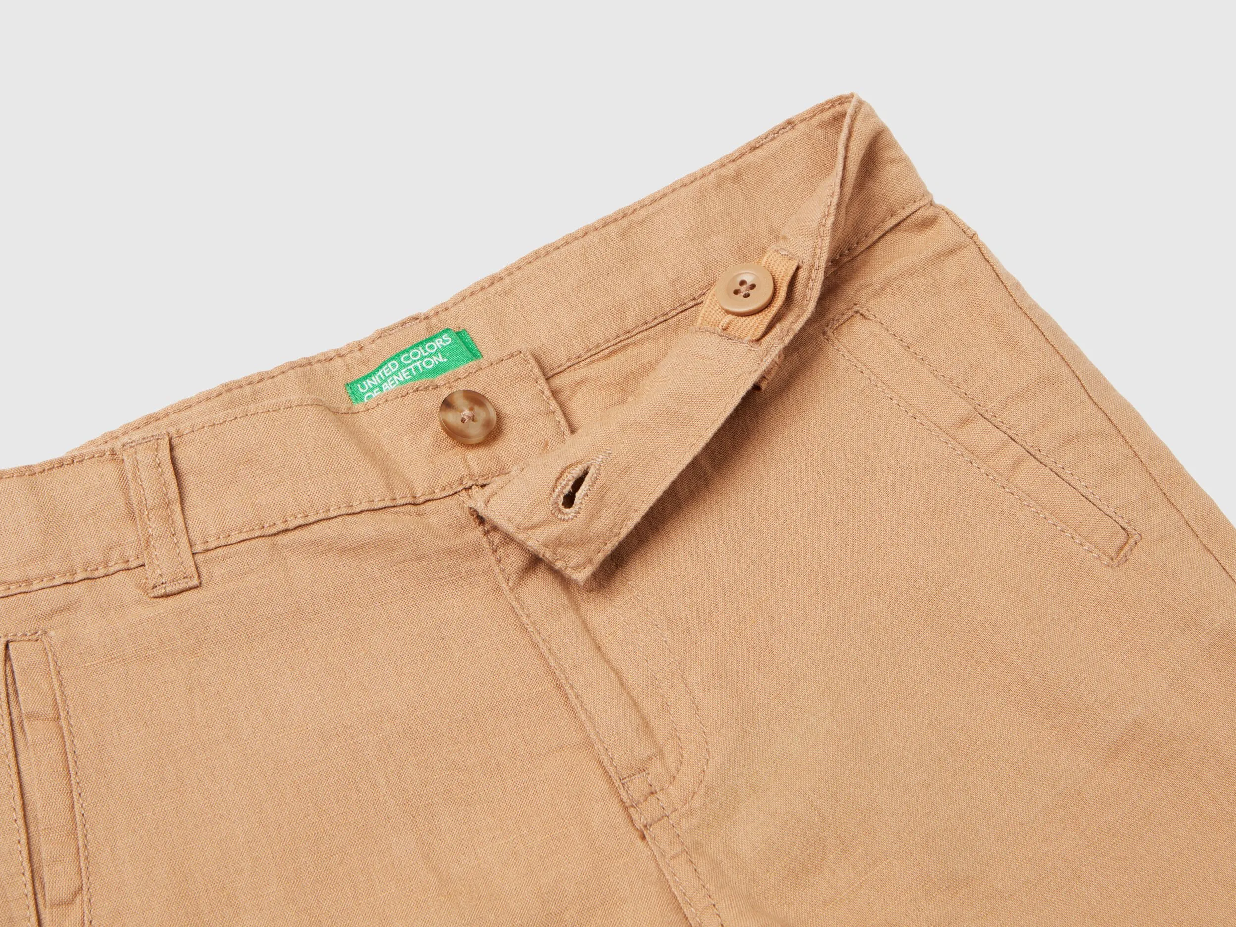 Pantalón corto de lino mixto