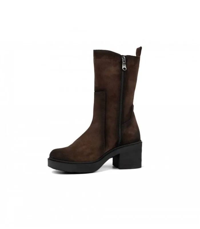 PAULA URBAN 241214 OIL TESTA