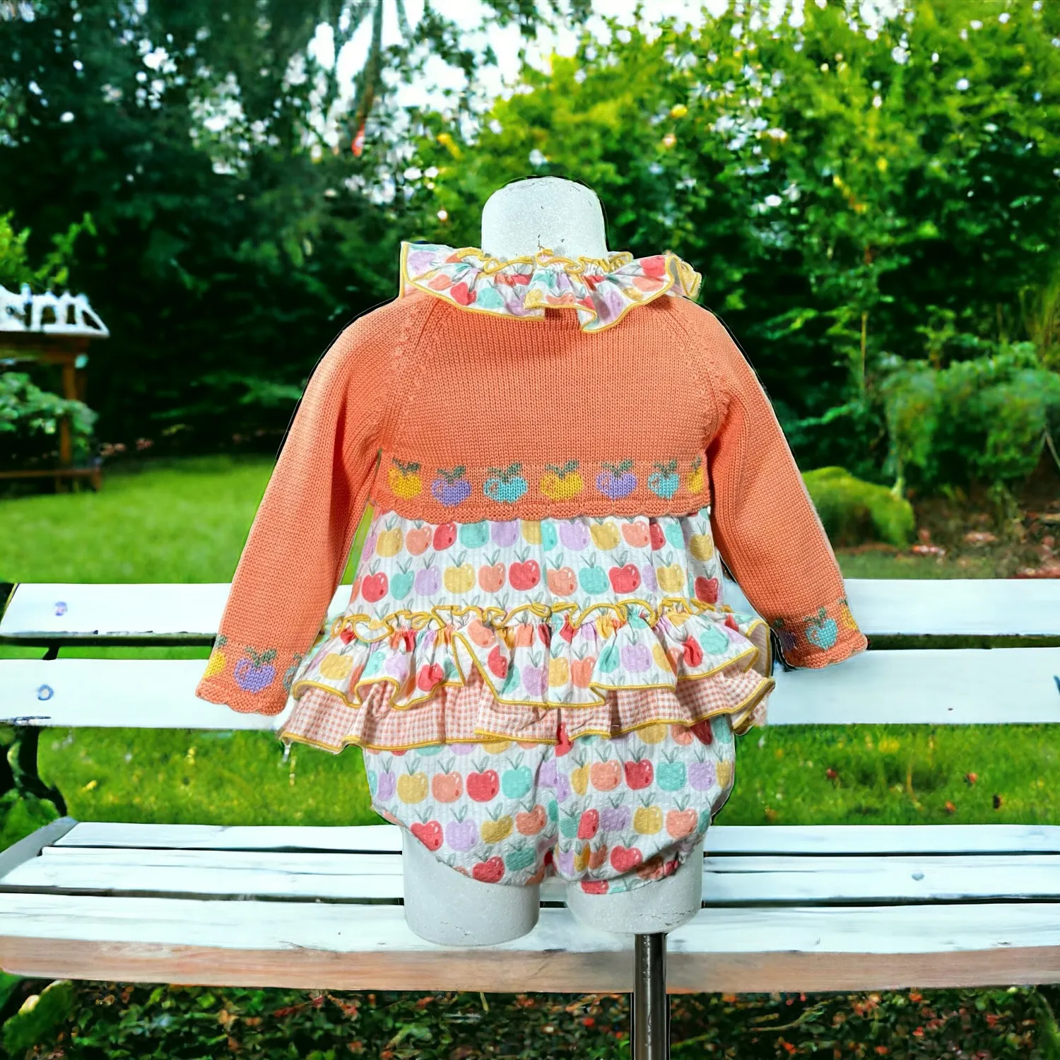 Pelele y chaqueta para niña colección Picnic de Lolittos