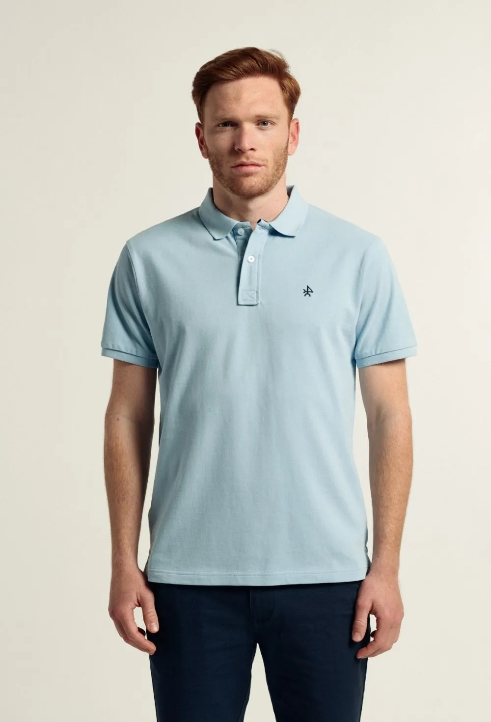 Polo clásico color celeste