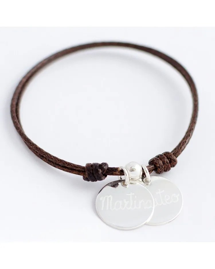 Pulsera con 2 medallas de plata grabadas