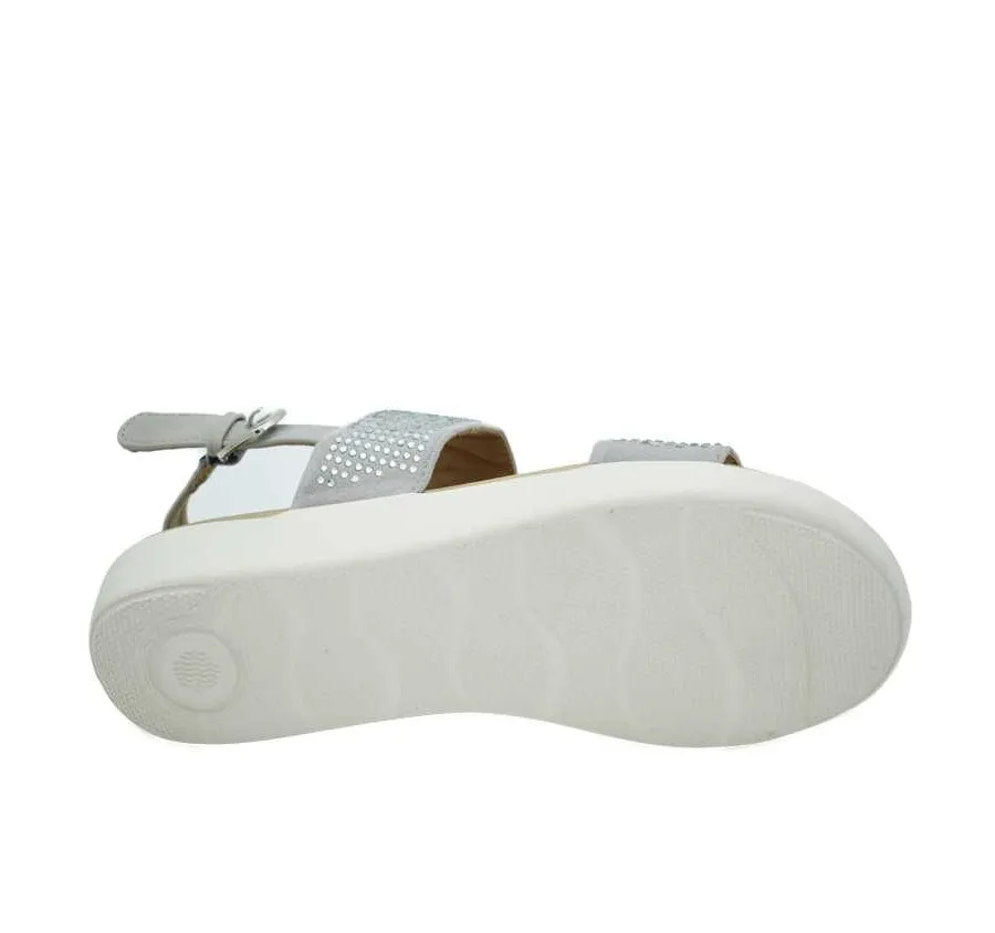 SANDALIA DE CALLE ZAPATO PUNTERA  Y TALÓN ABIERTOS BRILLANTES GRIS