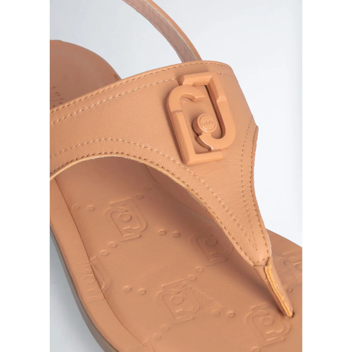 Sandalias de dedo de piel