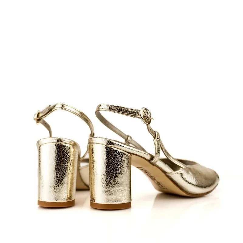 sandalias doradas