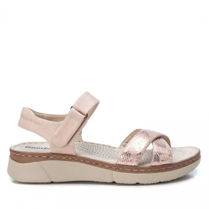 Sandalias plataformas Xti rosas con cierre de velcro y suela de piel