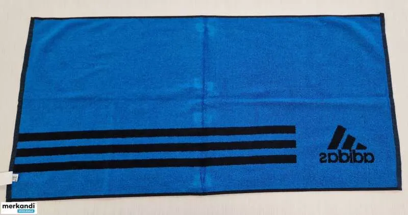 TOALLA ADIDAS GIMNASIO NEGRA Y AZUL 100X50 CM  CóDIGO P06209