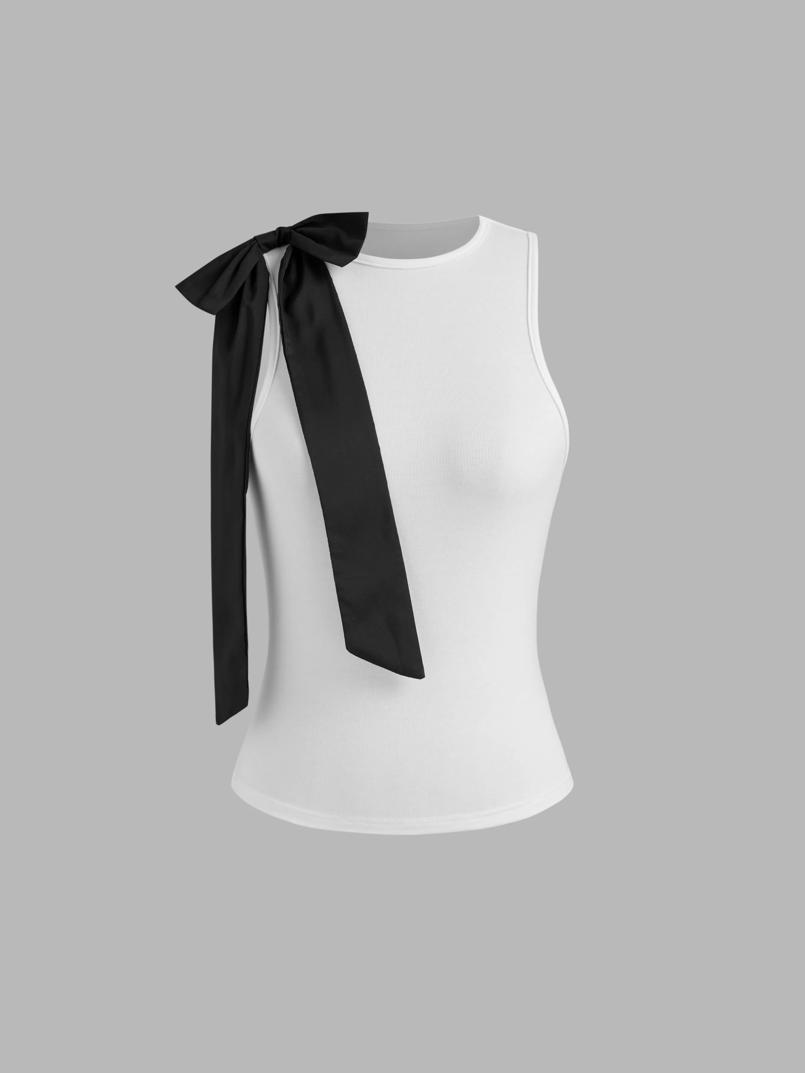Top de tirantes con cuello redondo y lazo