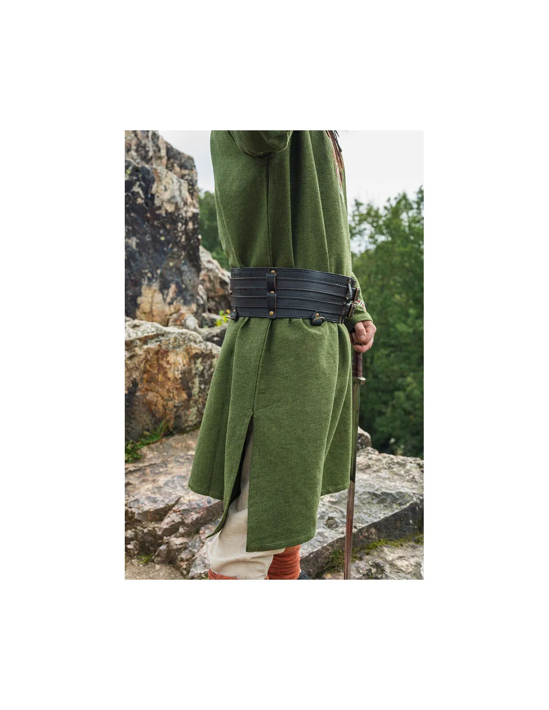 Túnica vikinga Freki con bordados a mano, color verde
