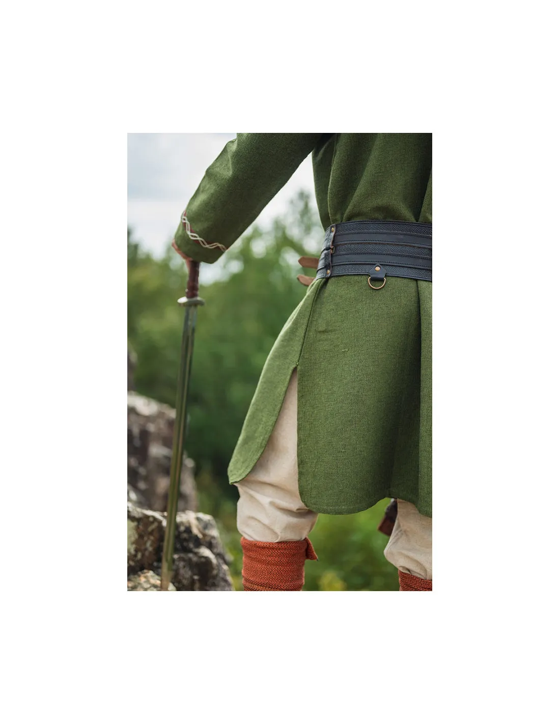 Túnica vikinga Freki con bordados a mano, color verde